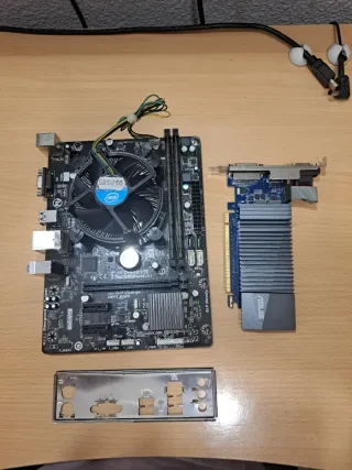 Placa Base + 16GB RAM + Tarjeta Gráfica ASUS 2GB