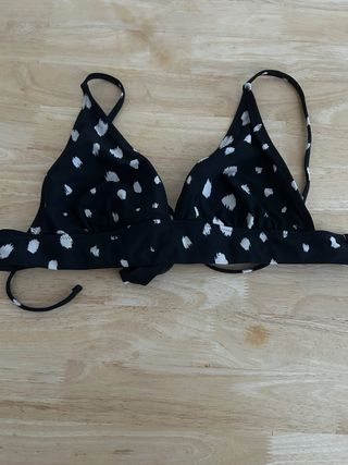 Top Bikini Negro con Estampado Blanco