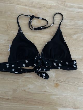 Top Bikini Negro con Estampado Blanco