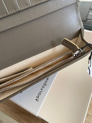 Cartera de piel de Adolfo Dominguez