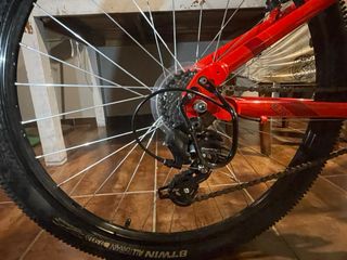 Bicicleta Rockrider MTB rossa in buone condizioni
