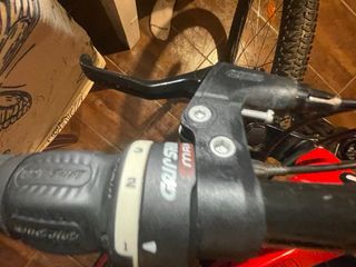 Bicicleta Rockrider MTB rossa in buone condizioni