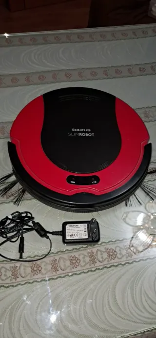Robot Aspirador Taurus SlimRobot Rojo