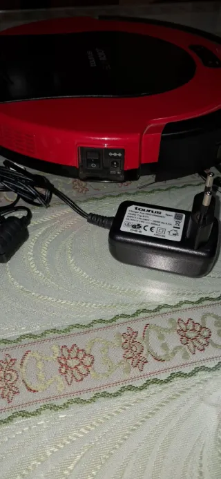 Robot Aspirador Taurus SlimRobot Rojo