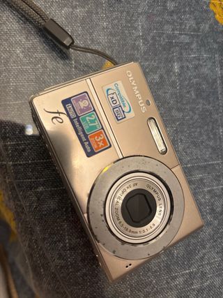 Cámara Digital Olympus FE-3010