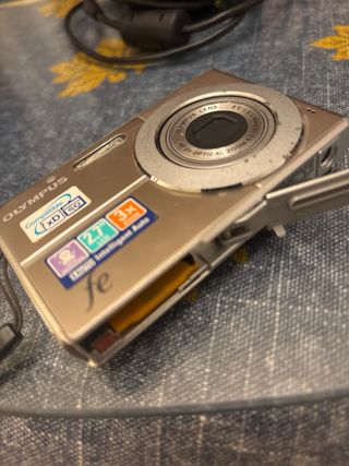 Cámara Digital Olympus FE-3010