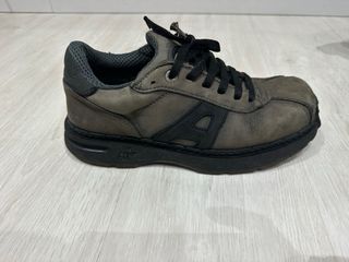 Zapatos ART grises y negros