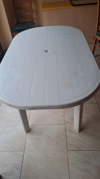 Tavolo da terrazza ovale per 8 persone