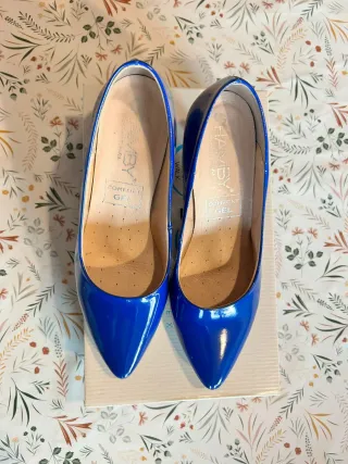 Zapatos de salón Chamby azul eléctrico