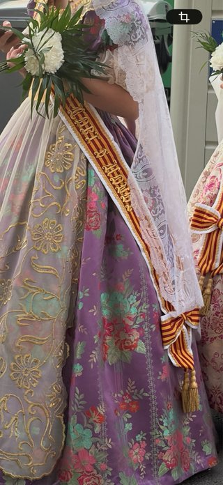 Traje de Fallera Oro y Morado