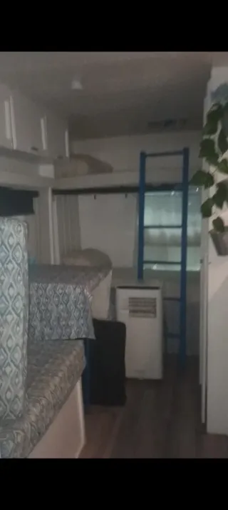 Se vende caravana 5 plzas recien pintada reformada