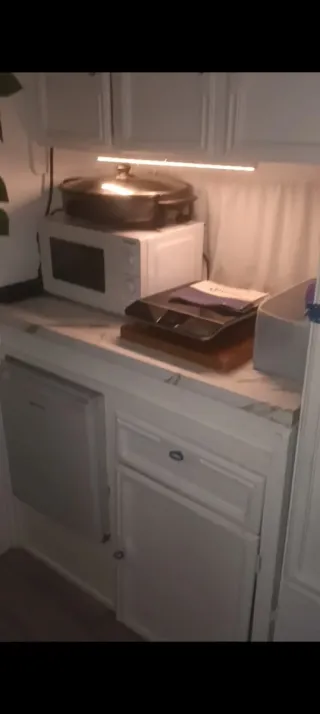 Se vende caravana 5 plzas recien pintada reformada