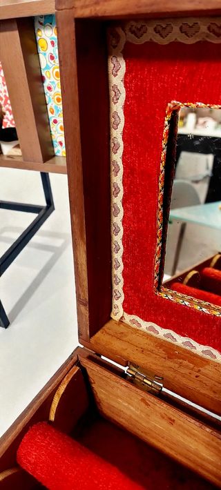 Scatola portagioie legno intarsiato vintage