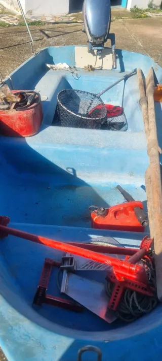 Barco con motor Yamaha