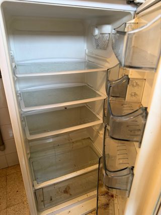 Nevera blanca sin usar