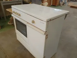 Cocina compacta blanca