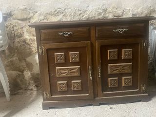 Cómoda de madera maciza
