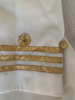 Traje Almirante de Marina color blanco.