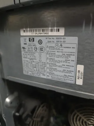 Caja PC con Fuente de Alimentación