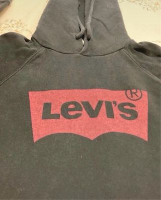 Sudadera Levi's Negra Capucha Logo Rojo Talla XS