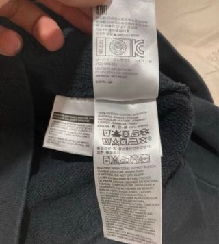 Sudadera Levi's Negra Capucha Logo Rojo Talla XS