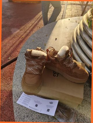 UGG Lowmel Trainers 'Chestnut'