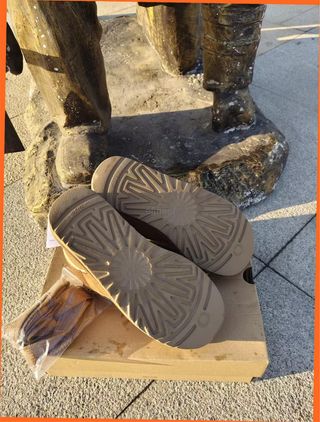 UGG Lowmel Trainers 'Chestnut'