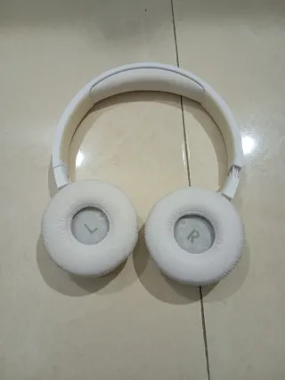 Cascos Inalámbricos JBL Blancos