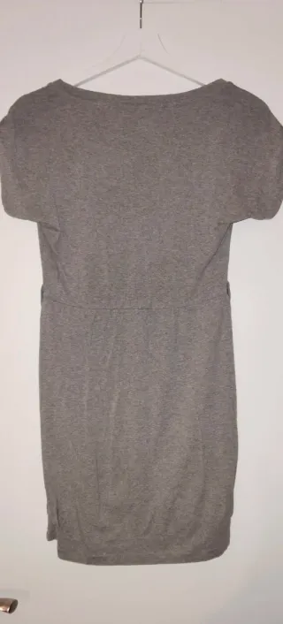 Vestido Stradivarius gris talla XS