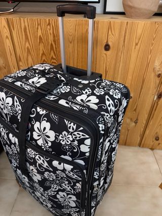 Maleta grande de viaje con estampado floral