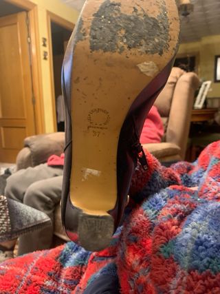 Botín tacón alto con cadena y plataforma