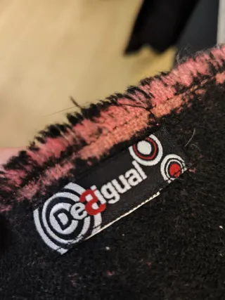 Chal marca Desigual