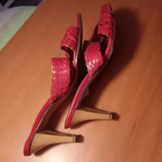 Sandalias tacón Angela Conti rojas talla 39