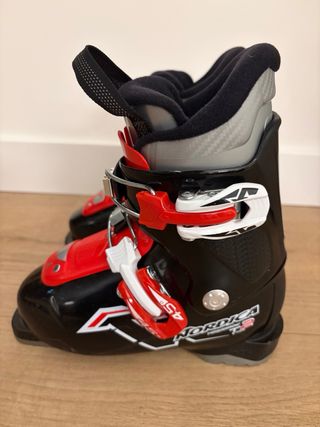 Botas de esquí infantiles talla 18.5.