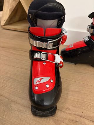 Botas de esquí infantiles talla 18.5.