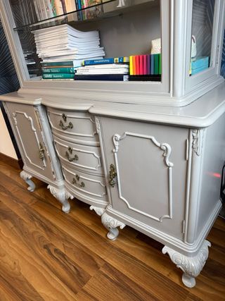 Vitrina Isabelina Madera y Cristal