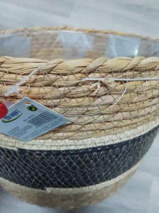 Cesta de mimbre nueva