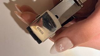 Reloj Guess Mujer Plata y Negro