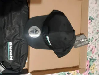 Borsa e cappello Bianchi neri nuovi