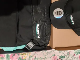 Borsa e cappello Bianchi neri nuovi