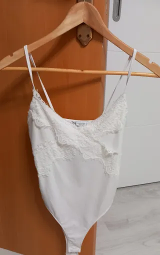 Body lencero tirantes encaje blanco