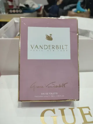 Gloria Vanderbilt Eau De Toilette 100ml
