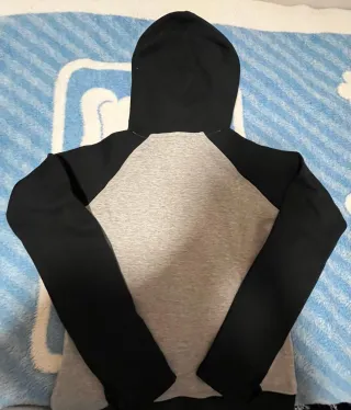 Sudadera Nike Gris y Negra Chica S