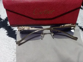 Gafas de sol Cartier doradas