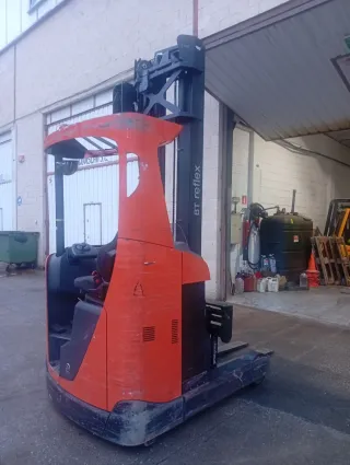 Apilador eléctrico retráctil BT