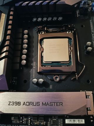 Placa Base Gigabyte Z390 AORUS MASTER + i9 9900k