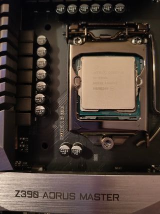 Placa Base Gigabyte Z390 AORUS MASTER + i9 9900k