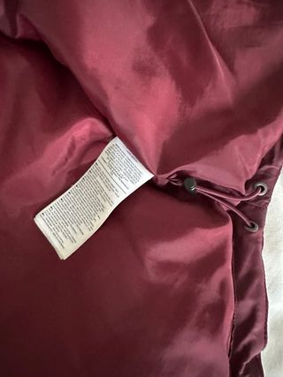 Plumífero Converse color burdeos Talla XL