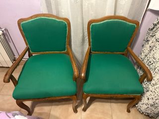 Sillones vintage de madera y tela