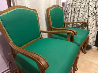 Sillones vintage de madera y tela